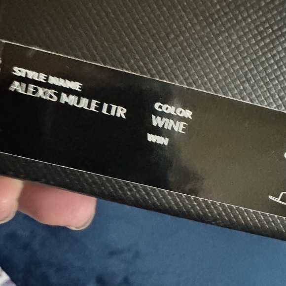 Women’s Coach leather Alexis mule size 6 wine color - Picture 12 of 13